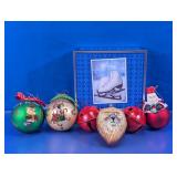 Christmas Ornament and Holiday Décor Assortment