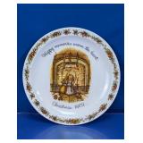 Holly Hobbie Christmas Commemorative Plate 1972