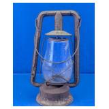Vtg Rustic Metal Barn Kerosene Oil Lantern