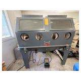 Trinco Dry Blast Sandblasting Cabinet