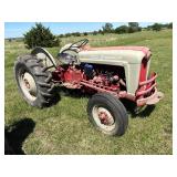 Ford 601 Workmaster tractor