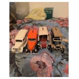 Retro car piggy banks with keys