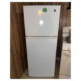 GE Refrigerator/ Freezer