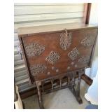 Desk ?