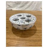 Blue & White Flower Frog Bulb Pot