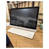 Dell Computer (Screen, keyboard, wires)