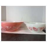 Pyrex Batter and Pour Bowl Set