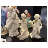 Avondale Crushed Glass Figures and many other Figurines