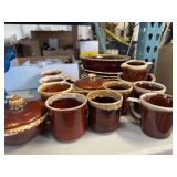 Vintage Hull and USA Brownware
