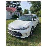 Toyota Avalon Limited Sedan