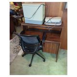 Packard Bell Legend 4610 Computer with Desk, Chair, and Accessories