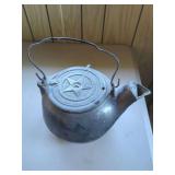 Cast Iron Star Design Kettle with Wire Handle
