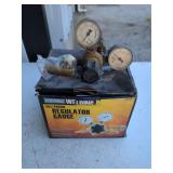 Chicago Electric Welding CO2/Argon Regulator Gauge