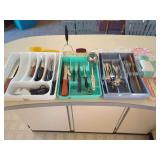 Kitchen Utensils and Cutlery Set with Organizers