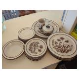 Stoneware Dinnerware Set with Floral Pattern, Japan