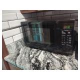 Magic Chef Countertop Microwave Oven
