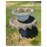 Concrete Pedestal Bird Bath with Planter Insert
