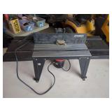 Benchtop Router Table with Integrated Motor