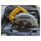 DeWalt DW359 7 1/4 Inch Circular Saw with Carrying Case