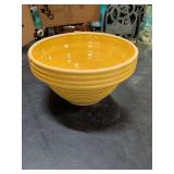 BAUER POTTERY #10 YELLOW RINGWARE MIXING BOWL
