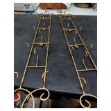 2 PLATE HANGING RACKS EACH HOLDS 4 PLATES
