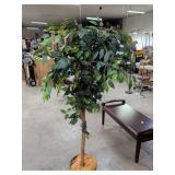 ARTIFICIAL TREE 6 FT TALL