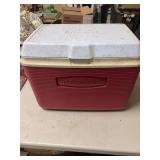 RUBBERMAID RED COOLER