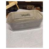 PLASTIC CONTAINER WITH LID