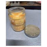 VERY VANILLA CUPCAKE CANDLE