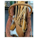 BASKET OF KITCHEN UTENSILS