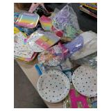 LARGE LOT OF PARTY SUPPLIES