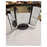 BATTERY LIGHT UP MIRROR