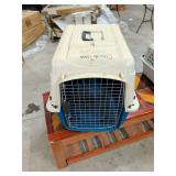 LARGE PETMATE PET TAXI