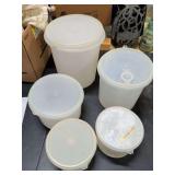 TUPPERWARE CANISTER SET