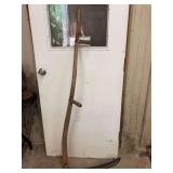Wooden Handle Scythe with Curved Blade