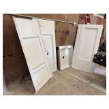Modular White Fiberglass Shower Enclosure Components