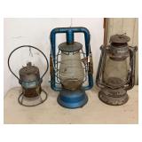 Dietz No. 10 Monarch Lantern, Monarch Lantern, and Star-Flasher Transistorized Warning Light Set