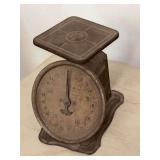 Universal Landers Frary and Clark Household Scale