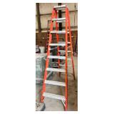 Louisville Ladder Corp FM1008 Fiberglass Step Ladder