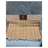 FALL TABLE RUNNER
