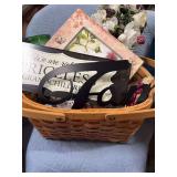 BASKET OF DECORATION MISC