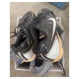 SMALL BOX OF ASSORTED SHOES.