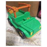 LITTLE PEOPLE TOY JEEP.