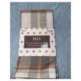 4 PLAID CLOTH NAPKINS