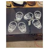 HALLOWEEN CLASSICS TWINKLING LED SKULLS- SET OF SIX