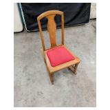 VINTAGE CHILDS ROCKING CHAIR 14 INCHES FLOOR TO SEAT