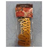 NEW IN PACKAGE 5 BLESSED, 5 THANKFUL FALL PARTY PLATE DECOR