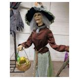7 FT ANIMATED TALKING LETHAL LILY THE WITCH