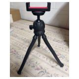 CELL PHONE TRIPOD.