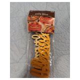 NEW IN PACKAGE 5 BLESSED, 5 THANKFUL FALL PARTY PLATE DECOR